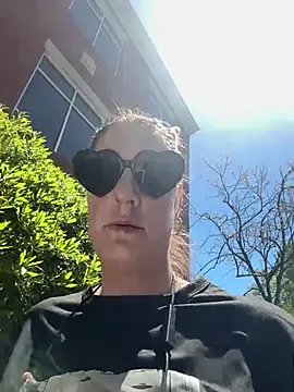 MsLG12301 online show from 04.10.26