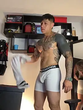 Snapshot of darmod chatting on 09.26.25 darmod online show from 09.26.25