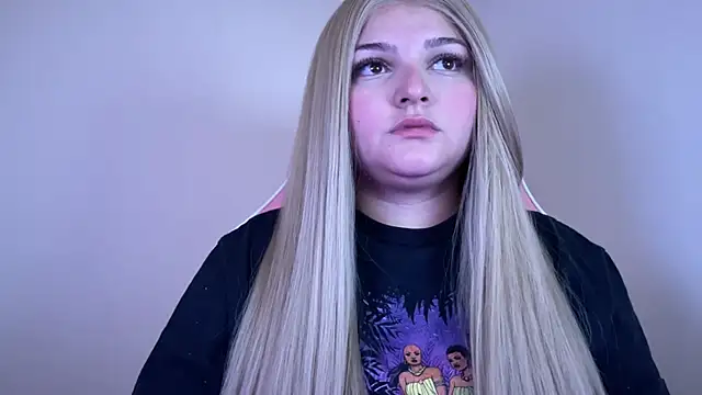 SweetPaige  online show from 02.03.25