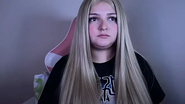 SweetPaige  online show from 02.05.25