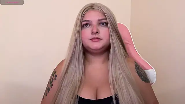 SweetPaige  online show from 02.21.25