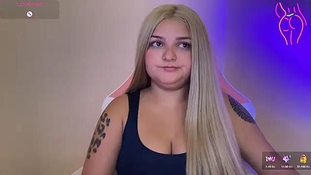 SweetPaige  online show from 02.23.25