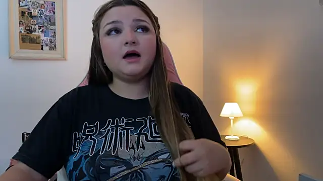 SweetPaige  online show from 12.21.25