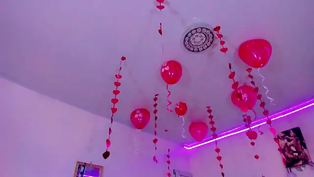 naomy  xx online show from 02.20.25