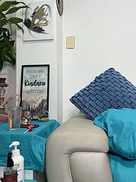 jamilaross online show from 02.12.25