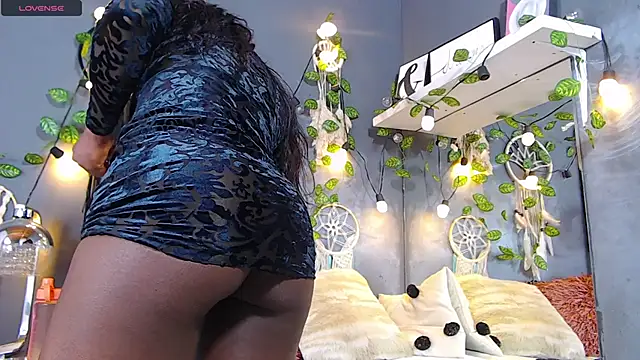 ItsVenuss online show from 02.06.25