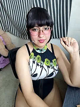 Snapshot of Derry_Cooper chatting on 09.17.25 Derry Cooper online show from 09.17.25