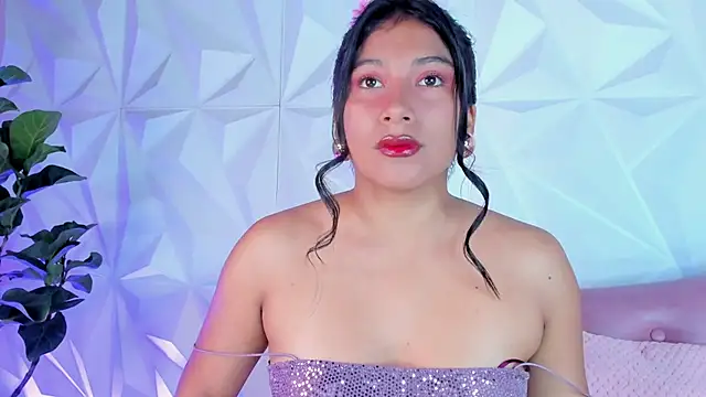 LinnaGardenia online show from 01.25.25