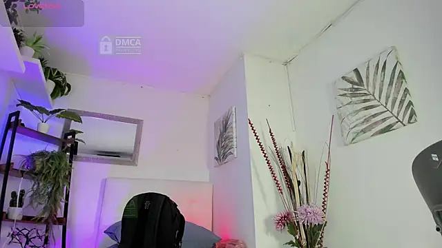 Snapshot of Jhonny-Blake chatting on 04.21.26 Jhonny-Blake online show from 04.21.26