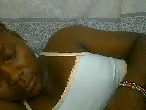 pretty nanah online show from 10.15.25