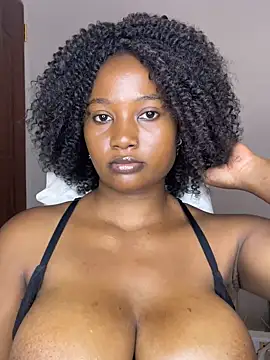 Snapshot of chocogirl01 chatting on 02.07.25 chocogirl01 online show from 02.07.25