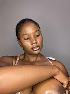 Snapshot of chocogirl01 chatting on 02.22.25 chocogirl01 online show from 02.22.25