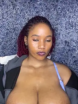 Snapshot of chocogirl01 chatting on 09.12.25 chocogirl01 online show from 09.12.25