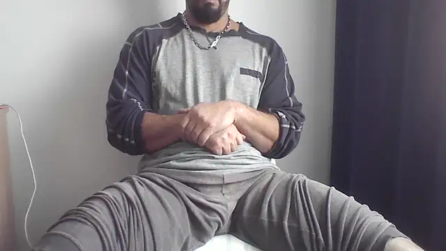 Snapshot of fl3xxx1 chatting on 10.17.25 fl3xxx1 online show from 10.17.25