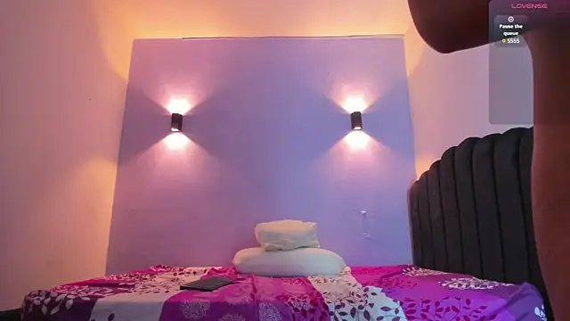 Sofia Clauss  online show from 01.08.25