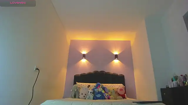 Sofia Clauss  online show from 03.06.26