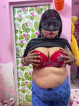 Snapshot of OrgsmMust chatting on 01.02.25 OrgsmMust online show from 01.02.25