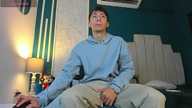 AlessandroDybala online show from 03.18.25