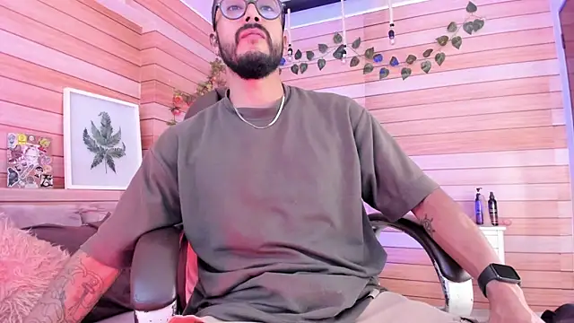 Tom cooper  online show from 02.02.25