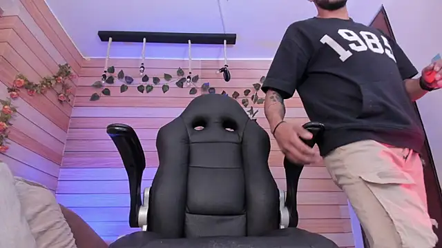 Tom cooper  online show from 02.28.25