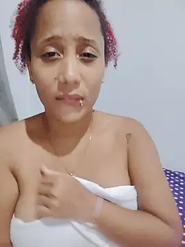 Snapshot of zandra_kiman chatting on 07.16.26 zandra kiman online show from 07.16.26