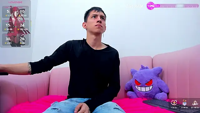 Snapshot of JeanRam18 chatting on 12.22.25 JeanRam18 online show from 12.22.25