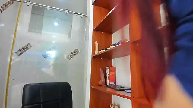 FOXYRIVER  online show from 02.26.25