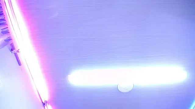 Snapshot of candy_lux_ chatting on 02.14.26 candy lux online show from 02.14.26