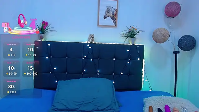 Snapshot of candy_lux_ chatting on 02.23.26 candy lux online show from 02.23.26