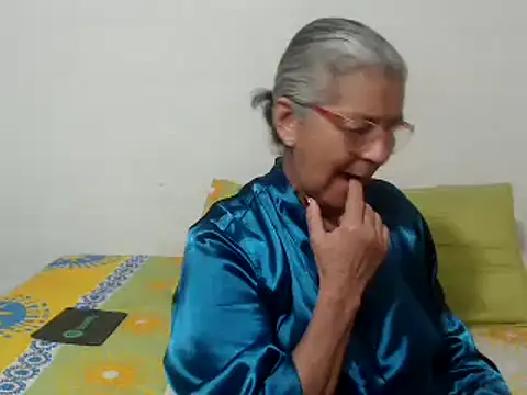 candy mature  online show from 03.20.25