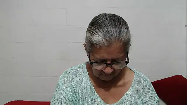 candy mature  online show from 10.12.25