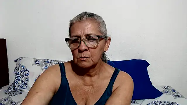 Snapshot of candy_mature_ chatting on 06.15.26 candy mature online show from 06.15.26