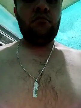 Snapshot of crowten chatting on 12.16.25 crowten online show from 12.16.25