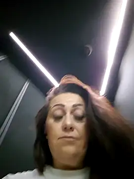 AvaLloyd online show from 02.24.25