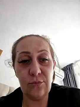 AvaLloyd online show from 03.11.25