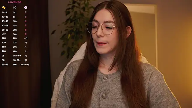 Ester Hill online show from 11.26.25