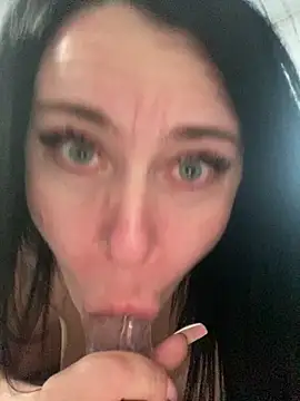 Snapshot of CuteNata chatting on 03.11.25 CuteNata online show from 03.11.25