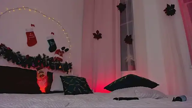 Love Lines online show from 12.27.24