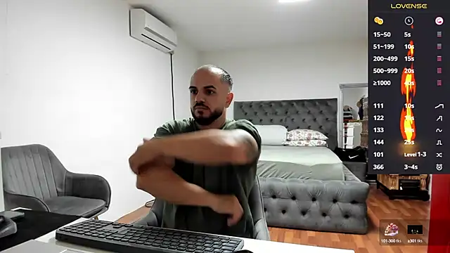 supermanboy94 online show from 10.15.25