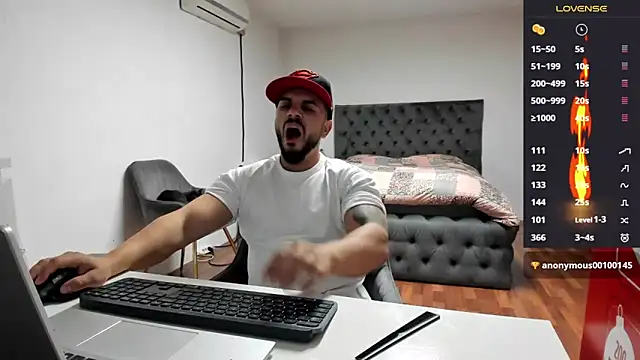 supermanboy94 online show from 10.23.25