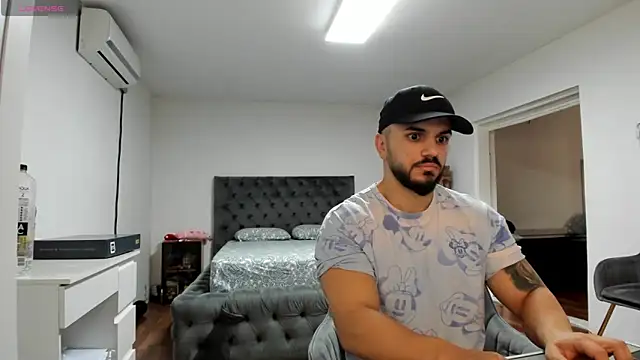 supermanboy94 online show from 11.24.25