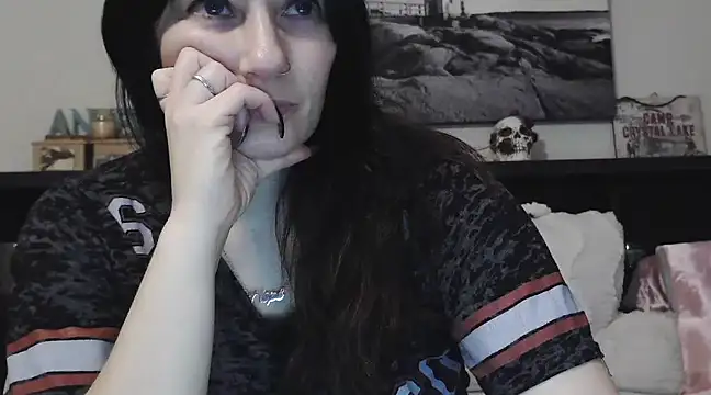 CrystalLakeXO online show from 03.19.25