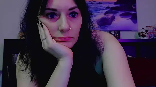 CrystalLakeXO online show from 12.23.25