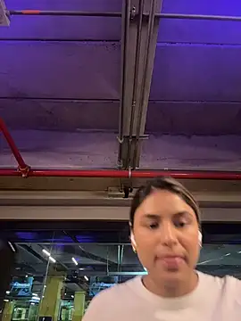 SaraParisi online show from 11.05.25