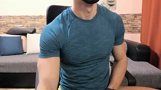 HotHunkTrainer online show from 12.14.25