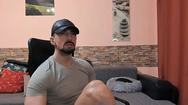 HotHunkTrainer online show from 02.22.26