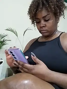 Snapshot of kaorysquirt chatting on 09.18.25 kaorysquirt online show from 09.18.25