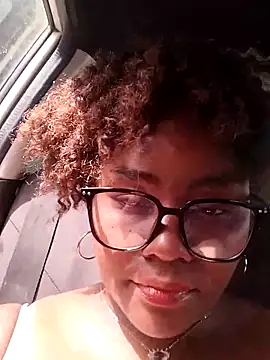 Snapshot of kaorysquirt chatting on 10.08.25 kaorysquirt online show from 10.08.25