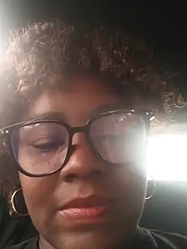 Snapshot of kaorysquirt chatting on 10.09.25 kaorysquirt online show from 10.09.25