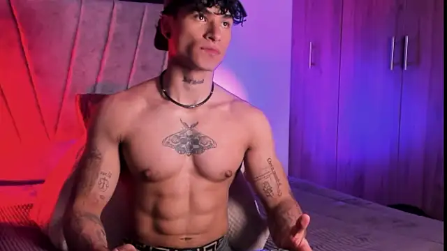 Thomas Fit1 online show from 10.15.25